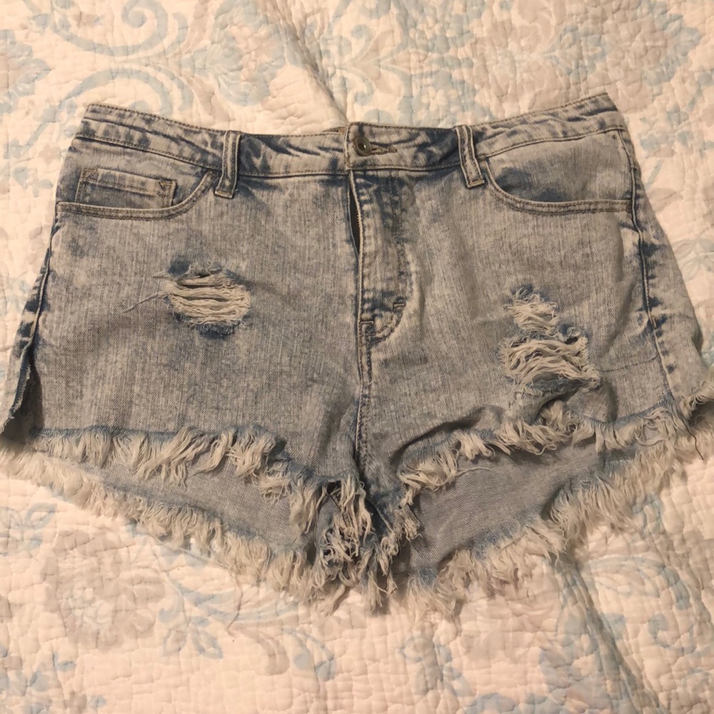 distressed high waisted jean shorts